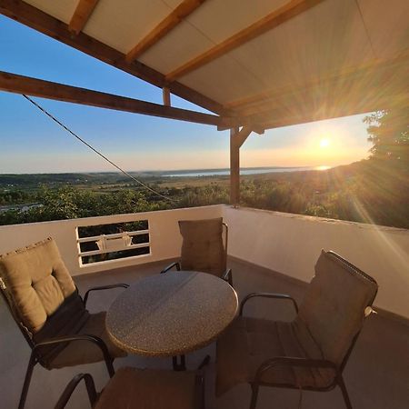 Family Paradise Ražanac Εξωτερικό φωτογραφία