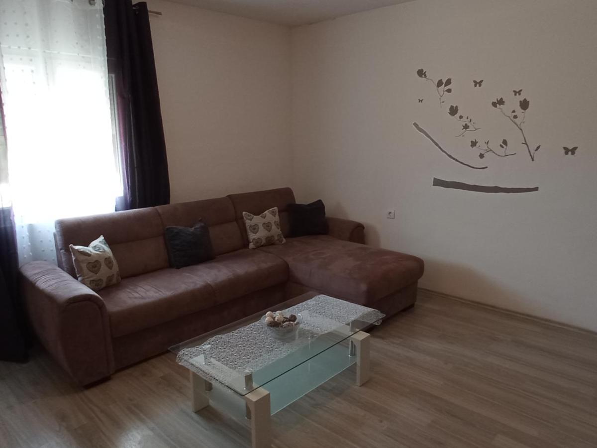 Family Paradise Ražanac Εξωτερικό φωτογραφία