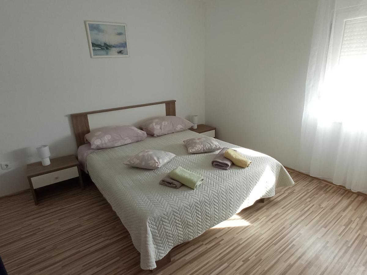 Family Paradise Ražanac Εξωτερικό φωτογραφία