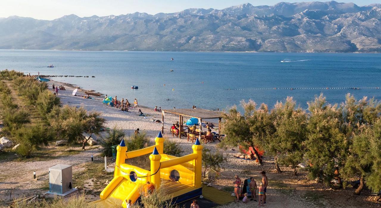 Family Paradise Ražanac Εξωτερικό φωτογραφία