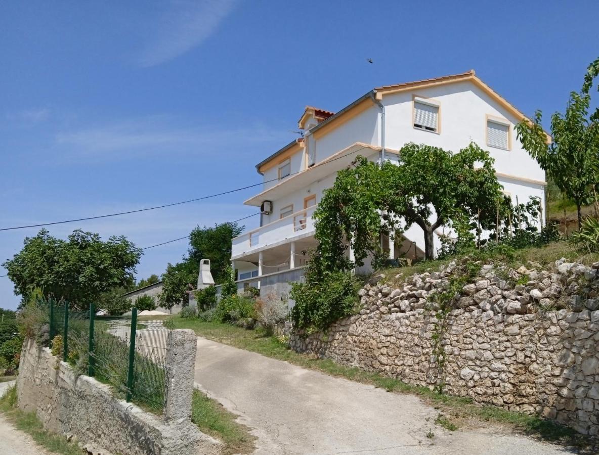 Family Paradise Ražanac Εξωτερικό φωτογραφία