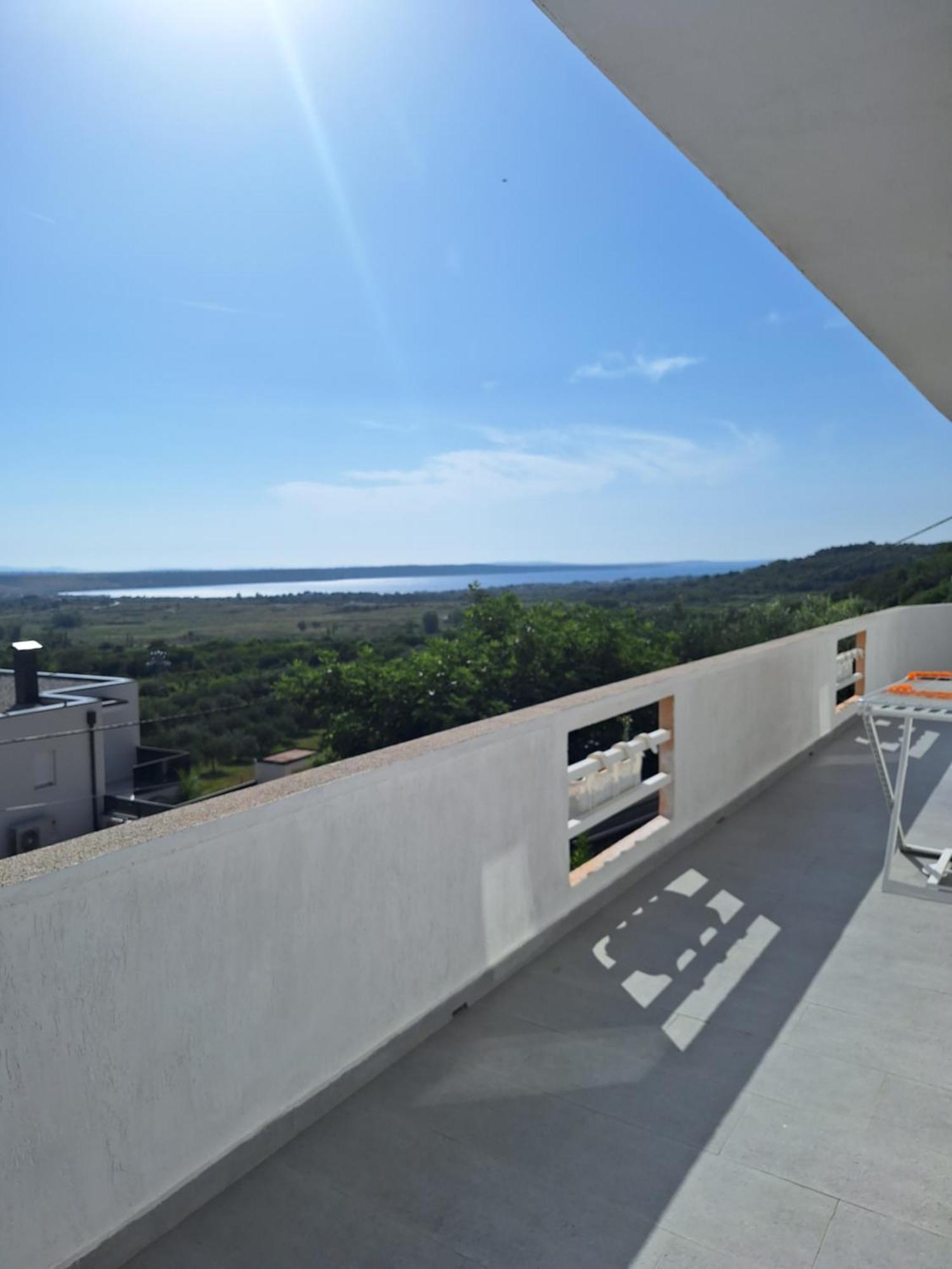 Family Paradise Ražanac Εξωτερικό φωτογραφία